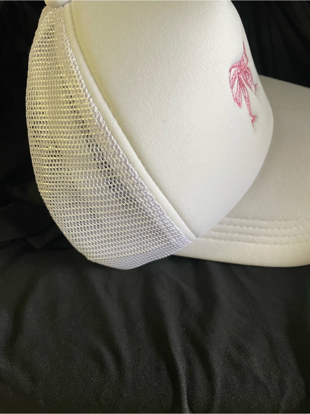 NWT! White Trucker Hat with Pink Embroidered Bow - Picture 2 of 3